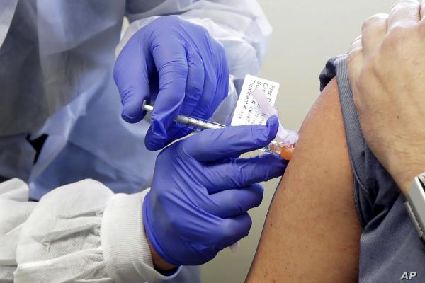 قبيل انطلاق حملة التلقيح بالمغرب: هل من دواعي للخوف من الآثار الجانبية للقاح؟